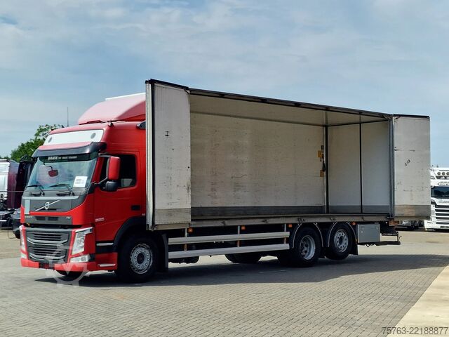 Kofer Volvo FM 370 Globetrotter 6x2*4 - Box with sidedoors ...