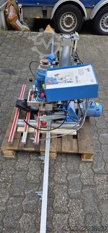 آلة حفر التجهيزات مع وحدة تغذية أفقية. Hettich Blue Max 19 - FS