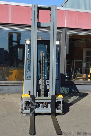 3 ratų šakinis krautuvas Jungheinrich EFG 218k Batterie Neu Bj2025