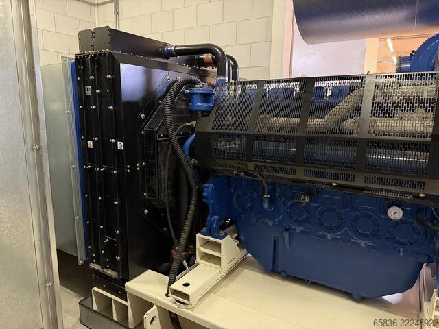Perkins/ Zwart techniek 730 Kva tehos generaattori Perkins/ Zwart techniek 730 Kva Power Generator