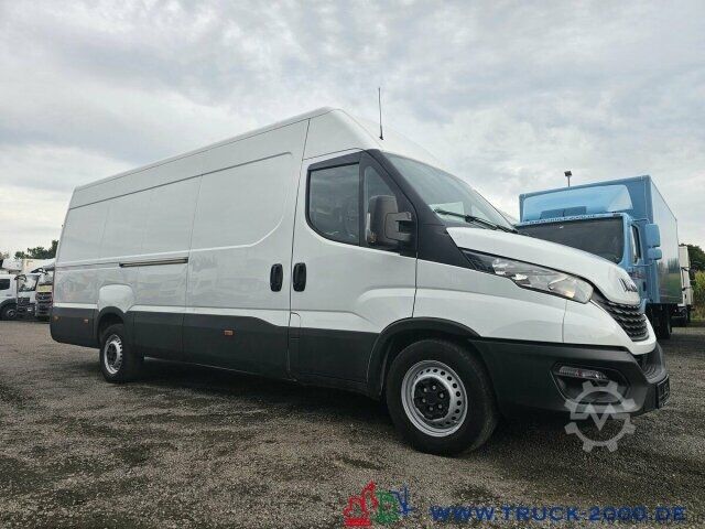 Kastenwagen Iveco Daily Maxi 35S14 Autom. Hoch & Lang 3 Sitze
