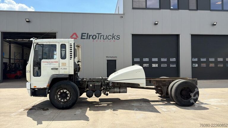 Chassis med førerhus Volvo FL 250 (10 BOLTS / 10 BOULOTS / 18 TONNES / MAN...