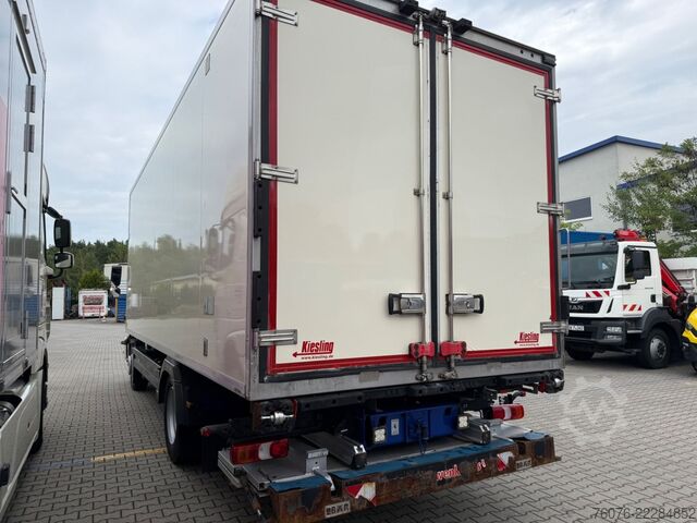 کامیون یخچال‌دار MERCEDES-BENZ 1530 LL 7m Tiefkühler LBW Thermo King T1000R