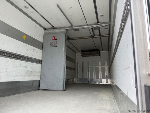 کامیون یخچال‌دار MERCEDES-BENZ 1530 LL 7m Tiefkühler LBW Thermo King T1000R