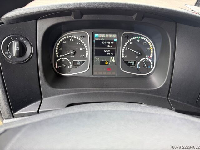 کامیون یخچال‌دار MERCEDES-BENZ 1530 LL 7m Tiefkühler LBW Thermo King T1000R