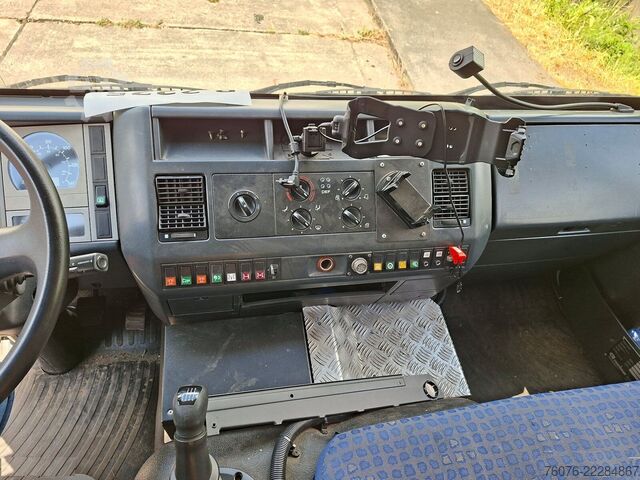 کامیون مخزن خلا MAN LE 10.220 A TLF 4x4 Allrad  Rosenbauer-Aufbau
