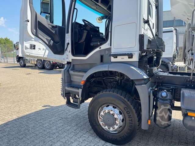 Three-sided tipper truck MERCEDES-BENZ 3343 Arocs 4 Allrad 6x6 MEILLER  Only 34.000 Km