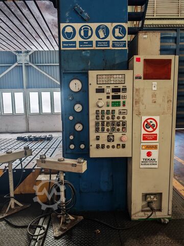 Spot-hydraulpress Kojima PDH 1800