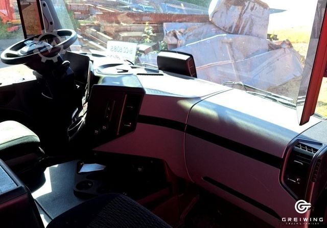 وحدة جر ذات حجم كبير MERCEDES-BENZ Actros 1843 LS NR 4x2