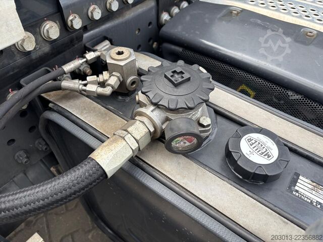 रोल-ऑफ टिपर ट्रक MERCEDES-BENZ Actros 2745 6x2 Abrollkipper Meiller RS2170