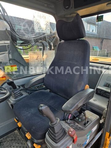 Hjólagröfur VOLVO EW160 B