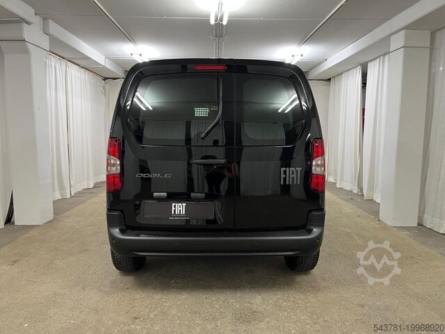 Minibus FIAT Doblo L1 Light CarPlay Allwetter LaderaumHolz