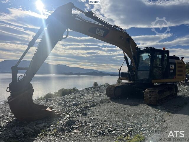 Crawler excavator CAT 320 EL