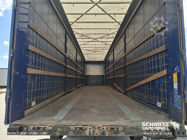 Semirremolque abierto con toldo Kögel Curtainsider Mega