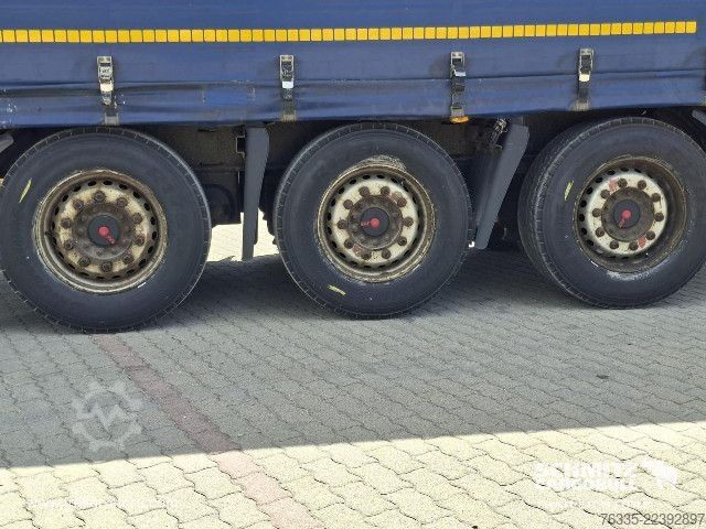 Semirremolque abierto con toldo Kögel Curtainsider Mega