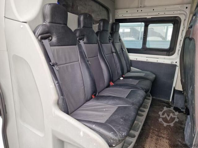 Skåpbil Peugeot Boxer 2,2L HDI 130 CV