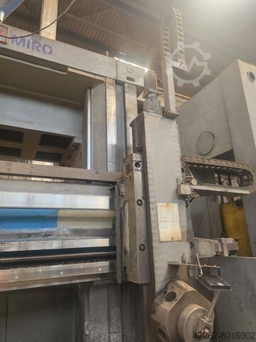  UMARO SC 27 CNC Fanuc 18i TB