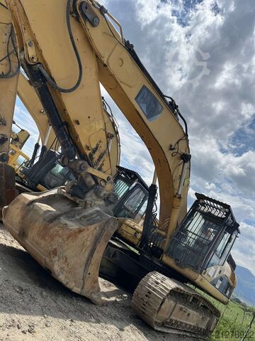 Escavatore cingolato Caterpillar 330 DLN