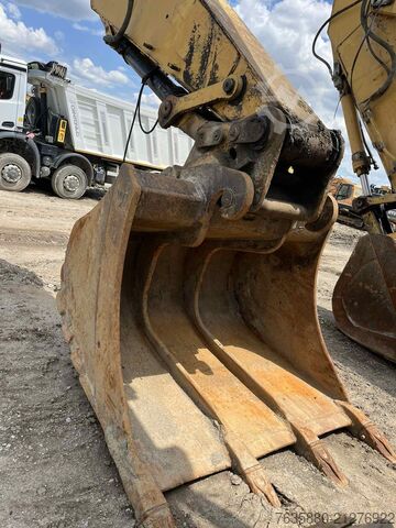Escavatore cingolato Caterpillar 330 DLN