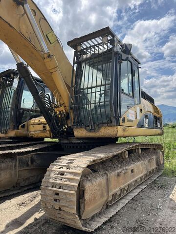 Escavatore cingolato Caterpillar 330 DLN