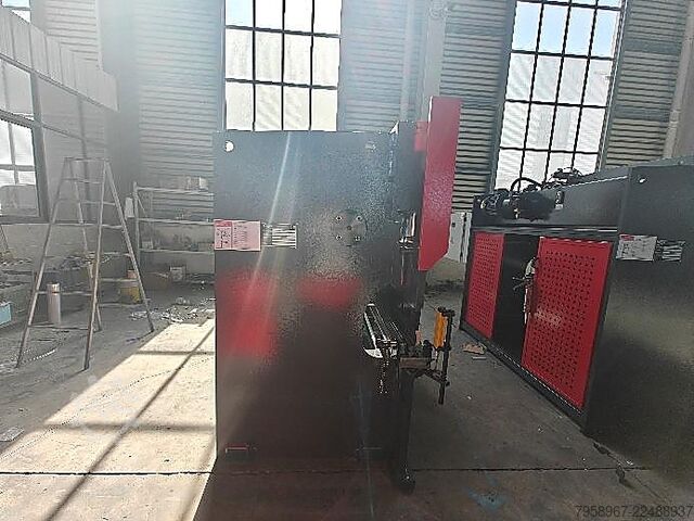 CNC πρέσα κάμψης MTP-3212 80 × 2500 Metal Technics Polska MTP3212 80x2500