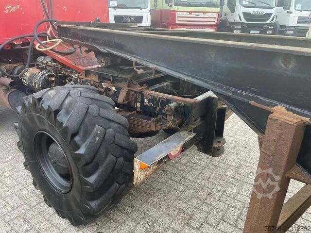 Volquete Mercedes-Benz 813 + Manual + Kipper + 4x4
