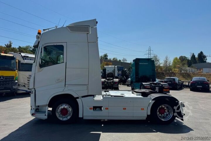 Štandardný ťahač VOLVO FH-500 4x2