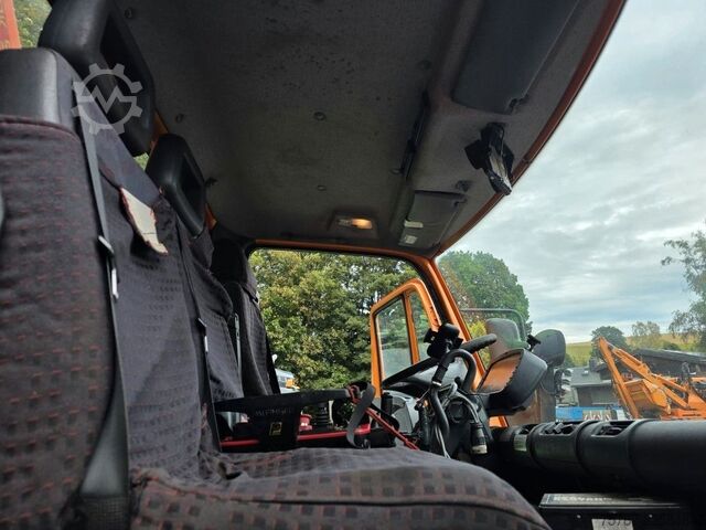 Overig UNIMOG U 500 3-Seiten-Kipper mit Kran PK 9501