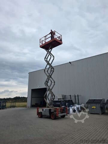 Werkplatform Skyjack SJ6832RT 4x4 Diesel, neuer Motor!!!