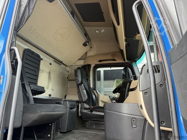 Caminhão com carroçaria intercambiável MERCEDES-BENZ Actros 1840 Klima Retarder ACC 7,6m MEGA Jumbo