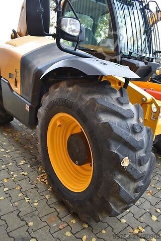 텔레스코픽 로더 JCB 535-95