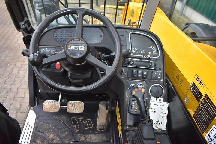 텔레스코픽 로더 JCB 531-70 Agri