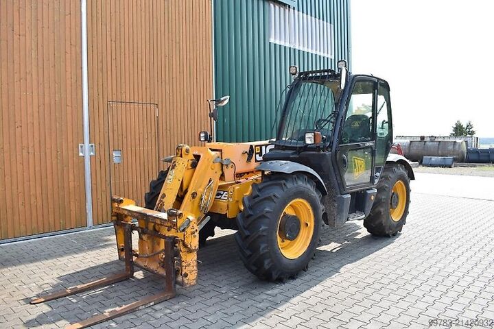 텔레스코픽 로더 JCB 531-70