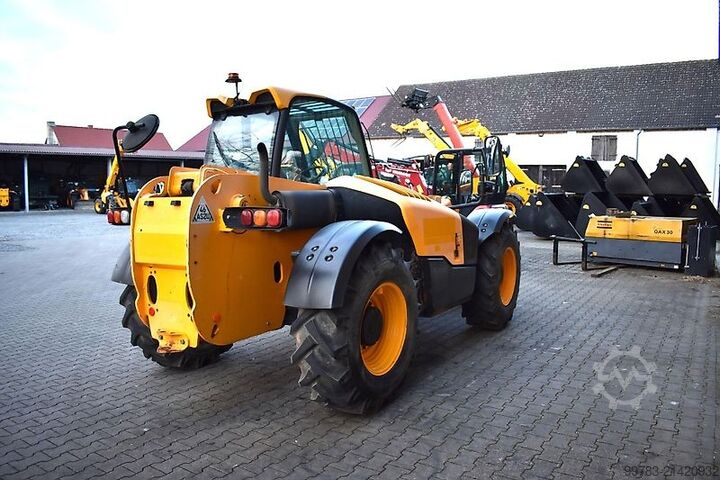 텔레스코픽 로더 JCB 531-70