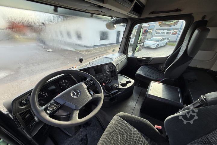 کامیون کمپرسی با جرثقیل قلابی Mercedes-Benz Antos 2648 Meiller