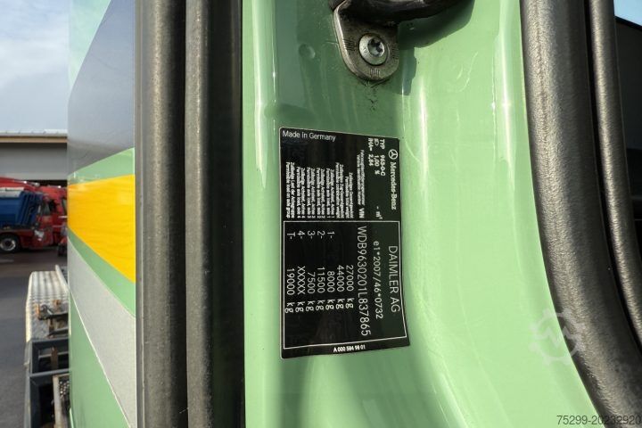 کامیون کمپرسی با جرثقیل قلابی Mercedes-Benz Antos 2648 Meiller