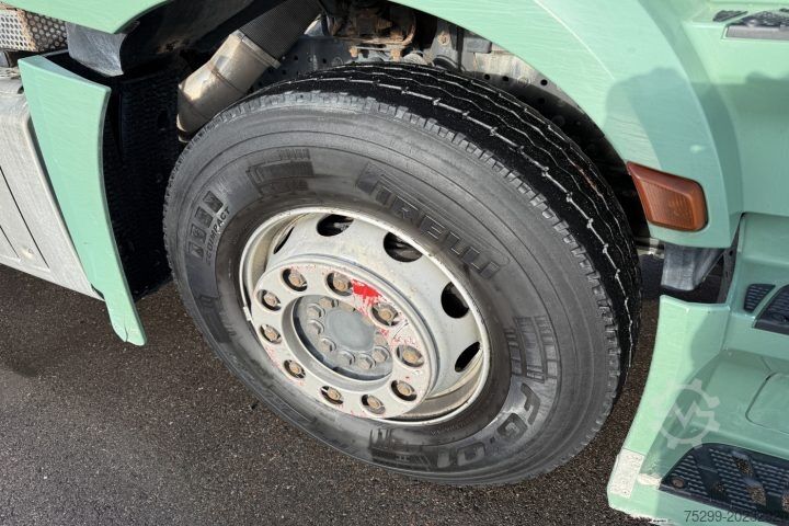 کامیون کمپرسی با جرثقیل قلابی Mercedes-Benz Antos 2648 Meiller