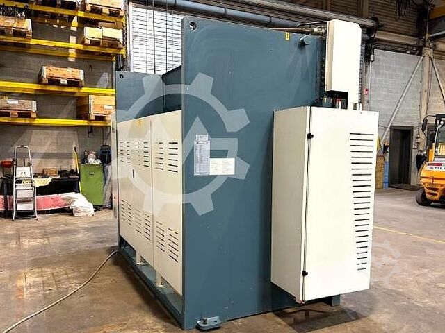 Abkantpressen Durma AD-R 30175 2016 Durma AD-R 30175