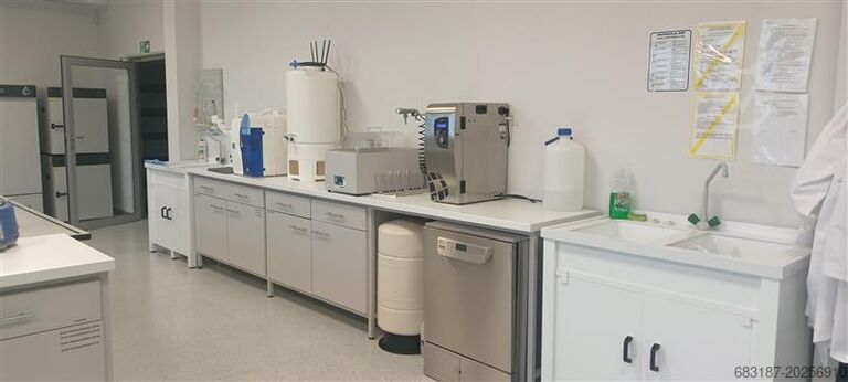 Laboratóriumi berendezések - Készlet Shimadzu, Wyposażenie laboratorium 
