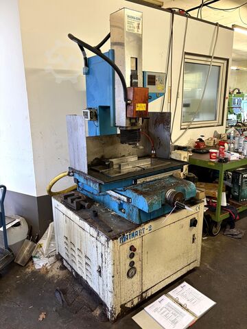 EDM-borrmaskin för hålborrning MADRA BT-2