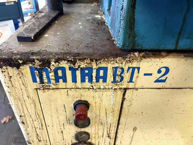 EDM-borrmaskin för hålborrning MADRA BT-2