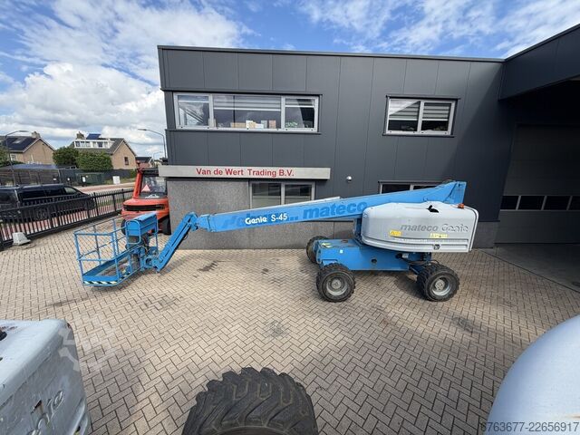 GENIE S-45 Telescoop hoogwerker / boomlift  4x4 DEUTZ DIESEL 5189uur 15,7M Werkhoogte 2014