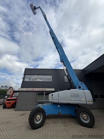 GENIE S-125 Teleskoparbeitsbühne / Gelenkarbeitsbühne 4x4x4 DEUTZ DIESEL 4.200 Betriebsstunden 40,1  GENIE S-125 Telescoop hoogwerker / boomlift 4x4x4 DEUTZ DIESEL 4200uur 40,1M Werkhoogte 2007