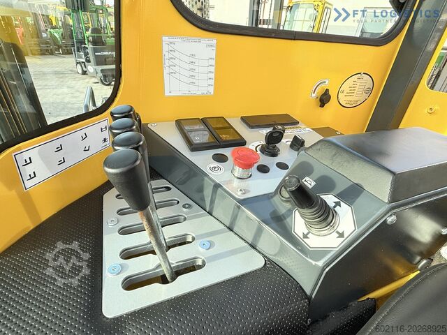 Stivuitor cu patru direcții Combilift C5000XL GAS TRIPLEX 6000 EXTENDABLE FORK