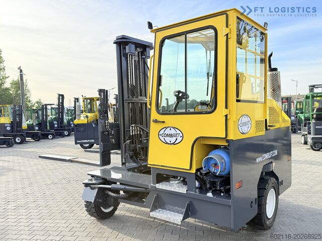 Stivuitor cu patru direcții Combilift C5000XL GAS TRIPLEX 6000 EXTENDABLE FORK