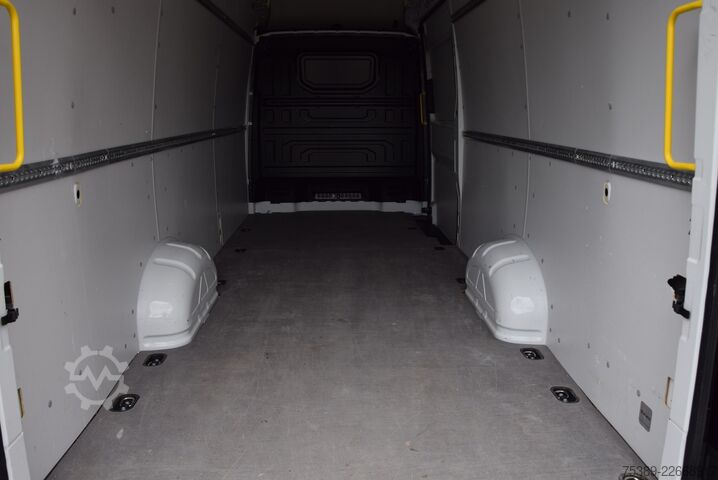 High top van MAN TGE  Kasten 3.140 extralang Superhochdach LED