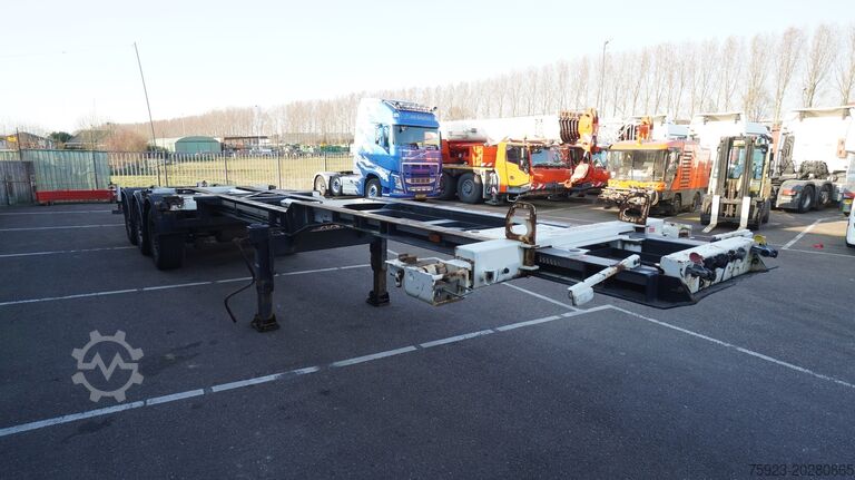 Transport av containere Renders 3 AXLE EXTENDABLE CONTAINER TRANSPORT TRAILER