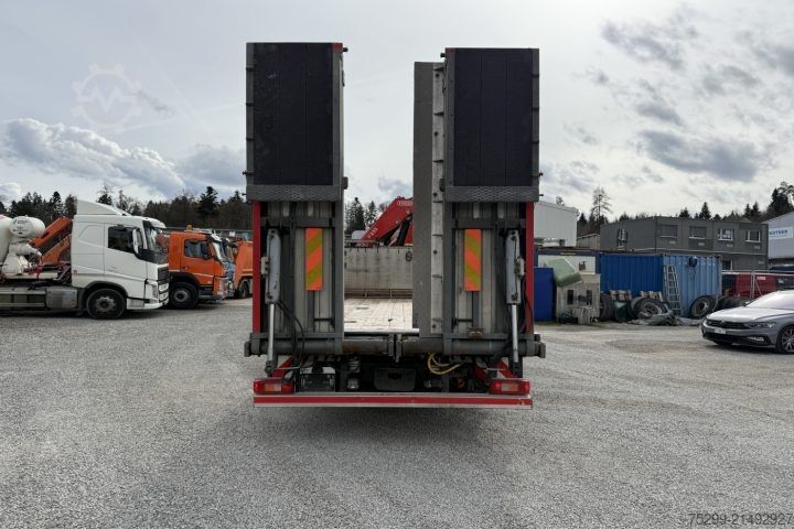 Kravas automašīnai uzstādīts celtnis Volvo FE-320 6x2R Fassi 235 5-Fach