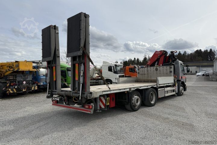 Kravas automašīnai uzstādīts celtnis Volvo FE-320 6x2R Fassi 235 5-Fach