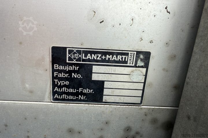 Kravas automašīnai uzstādīts celtnis Volvo FE-320 6x2R Fassi 235 5-Fach